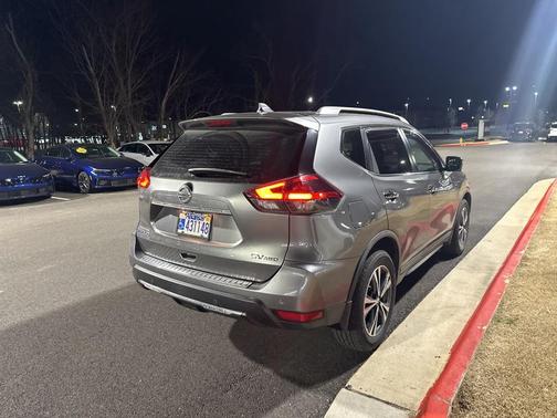 2020 Nissan Rogue SV