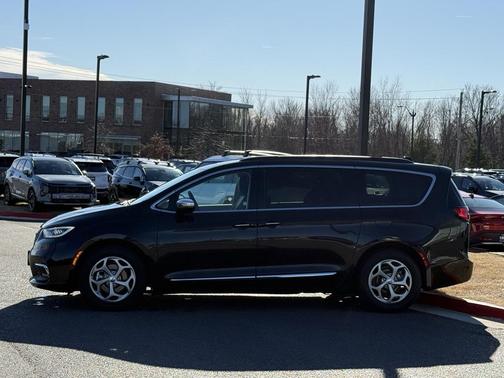 2023 Chrysler Pacifica Limited