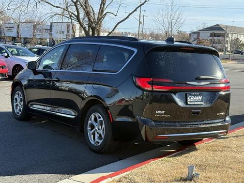 2023 Chrysler Pacifica Limited