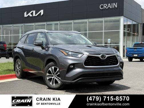 2024 Toyota Highlander XLE
