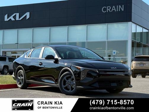 Aurora Black Pearl 2026 Kia K4 LXS