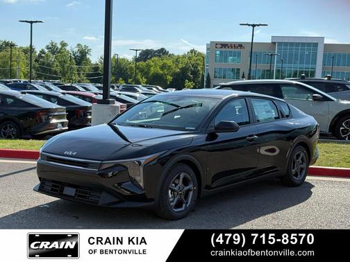 Aurora Black Pearl 2026 Kia K4 LXS