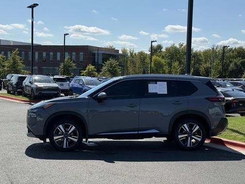 2023 Nissan Rogue Platinum