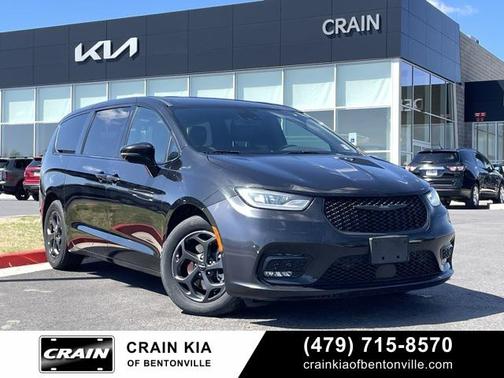 2022 Chrysler Pacifica Hybrid Touring L