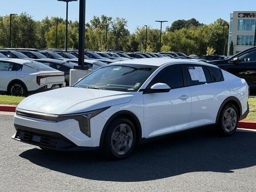 2025 Kia K4 LX