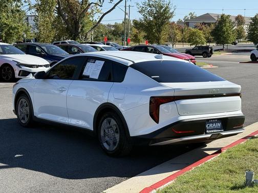 2025 Kia K4 LX