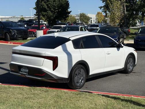 2025 Kia K4 LX
