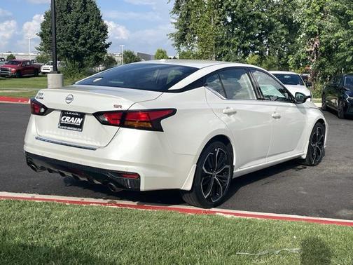 2023 Nissan Altima SR FWD