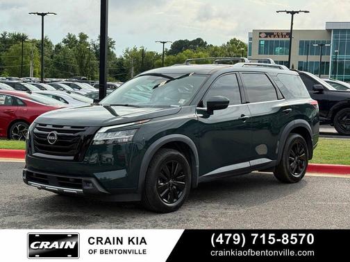 Obsidian Green Pearl 2022 Nissan Pathfinder SL 4WD