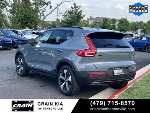 2023 Volvo XC40 B4 Ultimate Dark Theme