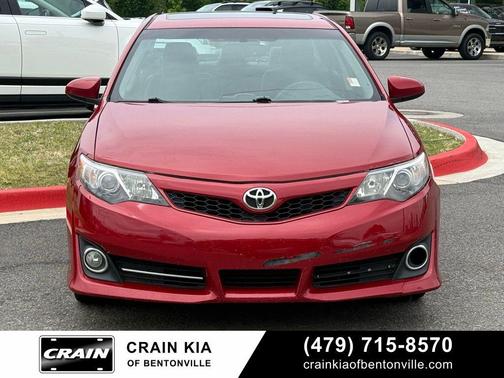 Barcelona Red Metallic 2013 Toyota Camry SE