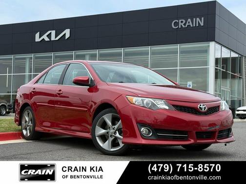 Barcelona Red Metallic 2013 Toyota Camry SE