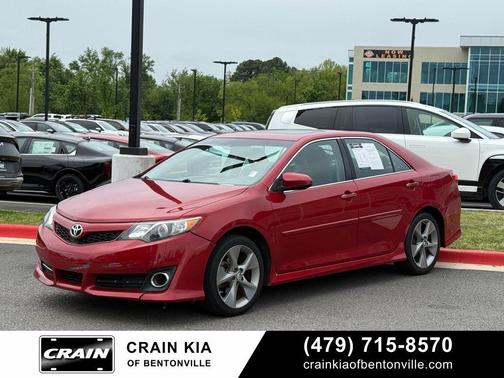 Barcelona Red Metallic 2013 Toyota Camry SE