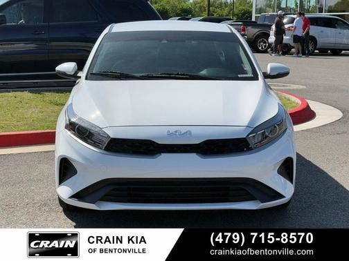 Snow White Pearl 2023 Kia Forte LXS