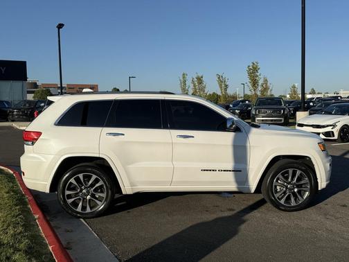 2018 Jeep Grand Cherokee Overland