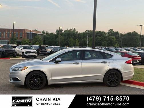 INGOT SILVER METALLIC 2017 Ford Fusion SE