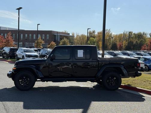 2021 Jeep Gladiator Sport