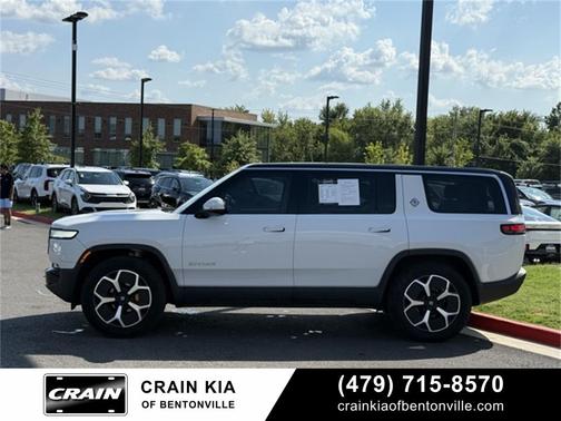 2023 Rivian R1S Adventure