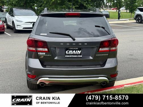 Granite Pearlcoat 2018 Dodge Journey Crossroad