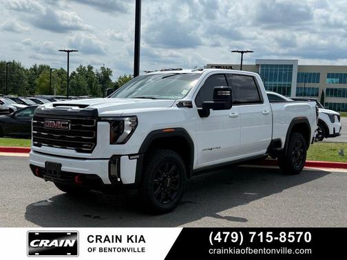 Summit White 2024 GMC Sierra 2500 AT4