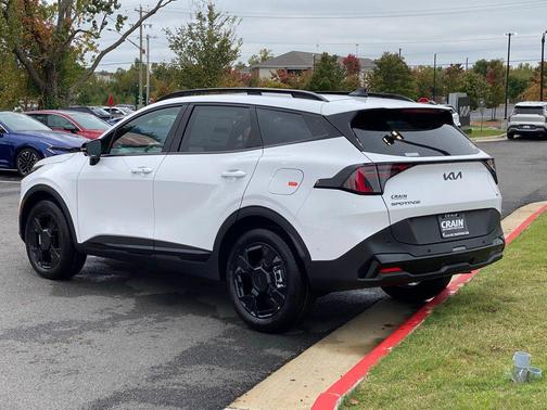Glacial White Pearl 2026 Kia Sportage X-Line