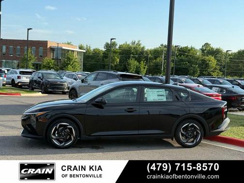 Aurora Black Pearl 2026 Kia K4 EX