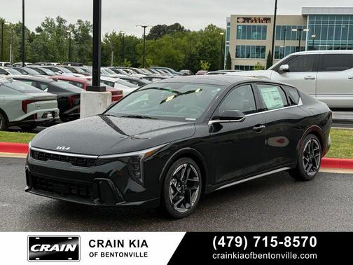 Aurora Black Pearl 2026 Kia K4 GT-Line