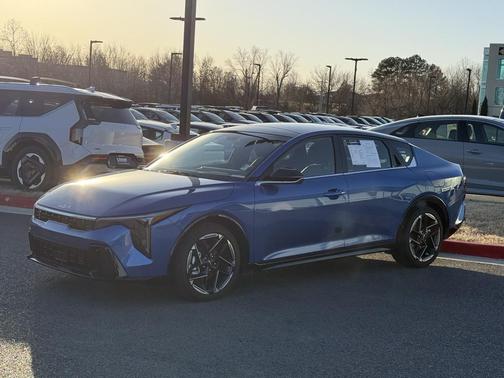 2025 Kia K4 GT-Line