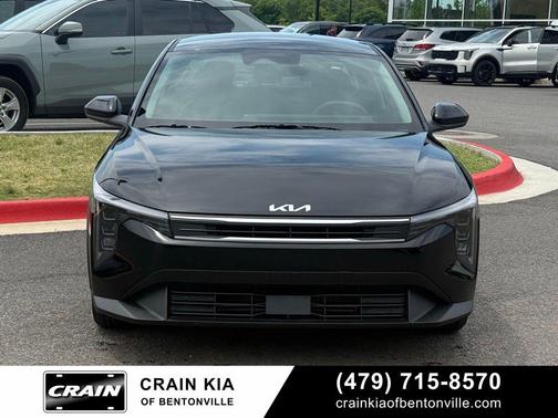 Aurora Black Pearl 2026 Kia K4 LXS