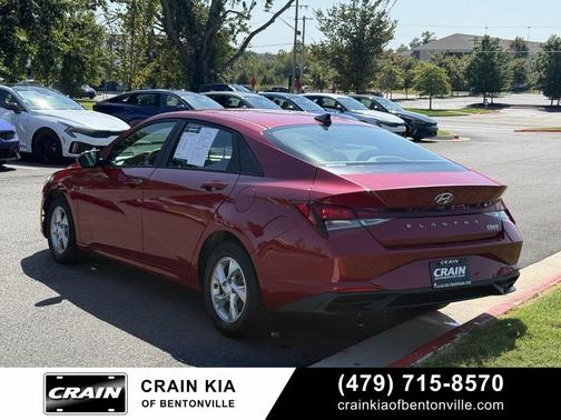 2021 Hyundai ELANTRA SE