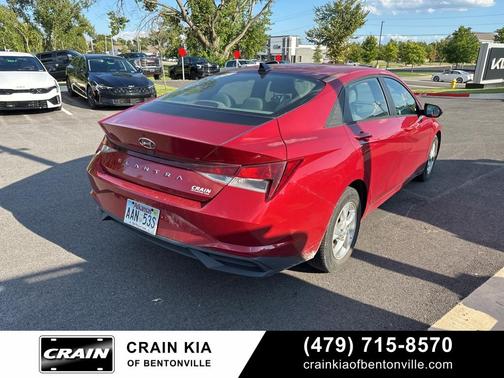 2021 Hyundai ELANTRA SE