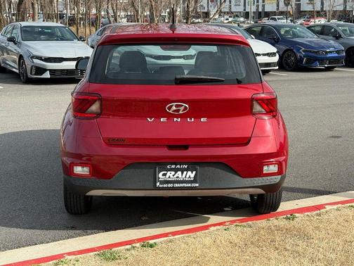 2023 Hyundai VENUE SE