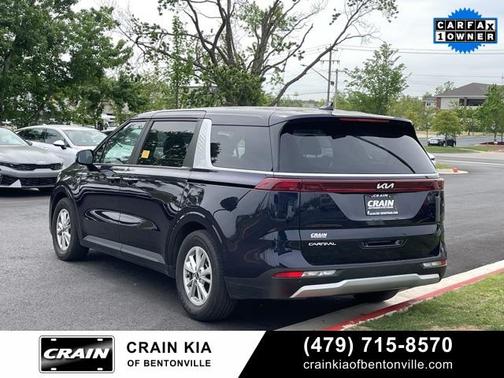 2024 Kia Carnival LX