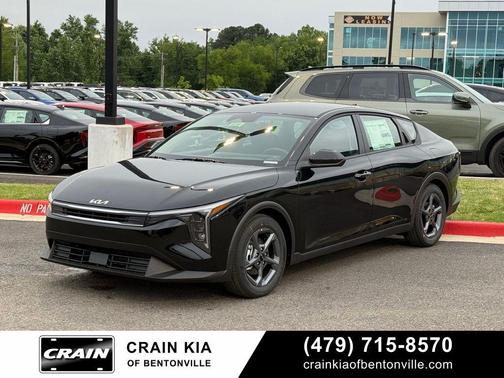 Aurora Black Pearl 2026 Kia K4 LXS
