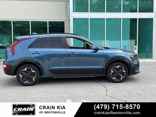 Mineral Blue 2024 Kia Niro EV Wind