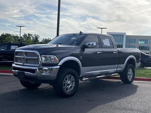2018 RAM 2500 Laramie Crew Cab 4x4 6'4' Box