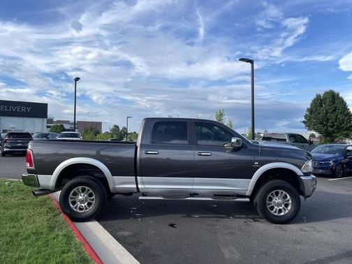 2018 RAM 2500 Laramie Crew Cab 4x4 6'4' Box