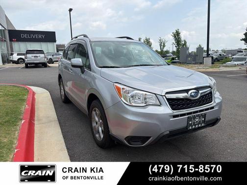 Ice Silver Metallic 2016 Subaru Forester 2.5i Premium