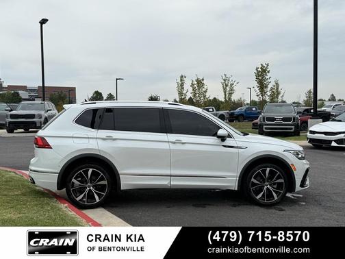 2022 Volkswagen Tiguan 2.0T SEL R-Line 4MOTION