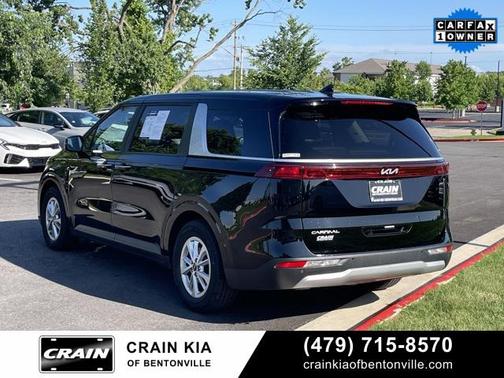 2023 Kia Carnival LX