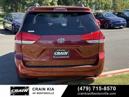 2013 Toyota Sienna LE