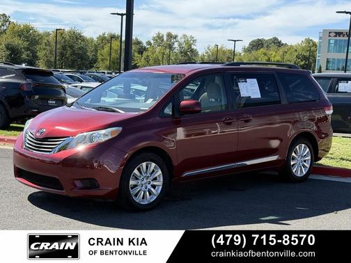 2013 Toyota Sienna LE