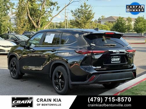 2024 Toyota Highlander LE