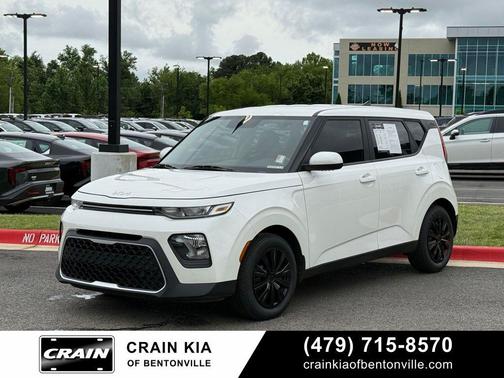 Snow White Pearl 2022 Kia Soul LX