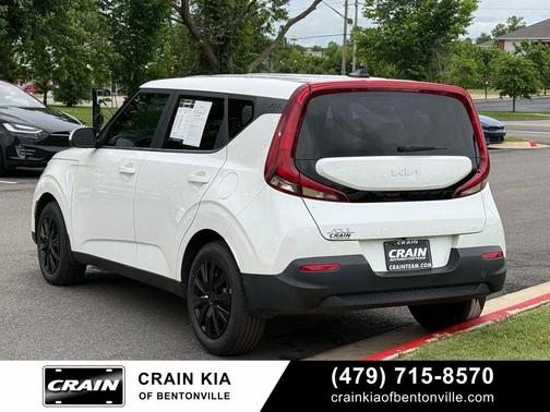 Snow White Pearl 2022 Kia Soul LX