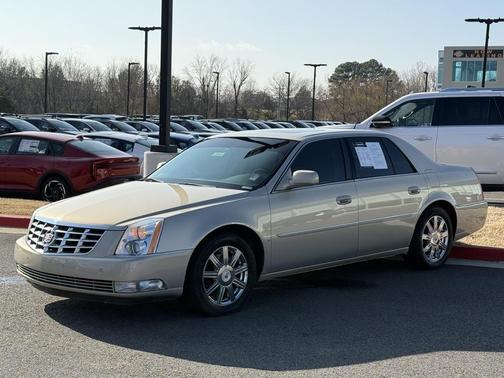 2008 Cadillac DTS Base