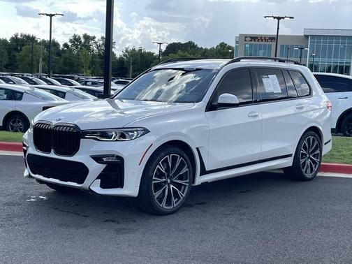 2020 BMW X7 M50i