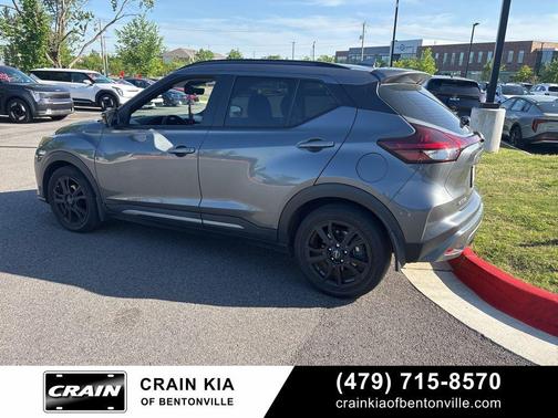 Gun Metallic 2022 Nissan Kicks SR