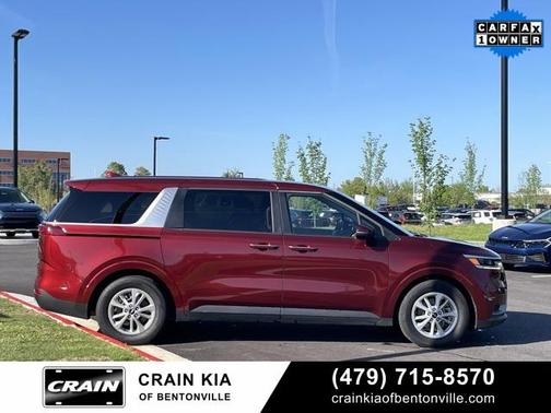 2024 Kia Carnival LX