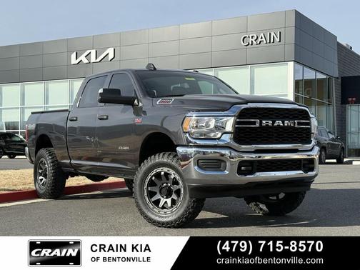 2021 RAM 2500 Tradesman Crew Cab 4x4 6'4' Box